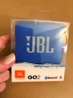 JBL GO2 Compact Bluetooth Speaker in Blue